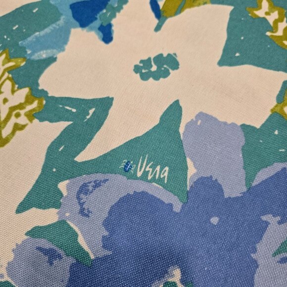 Vera Bradley Vintage Floral rectangle Tablecloth 82" X 160" Blue green White - Picture 4 of 6